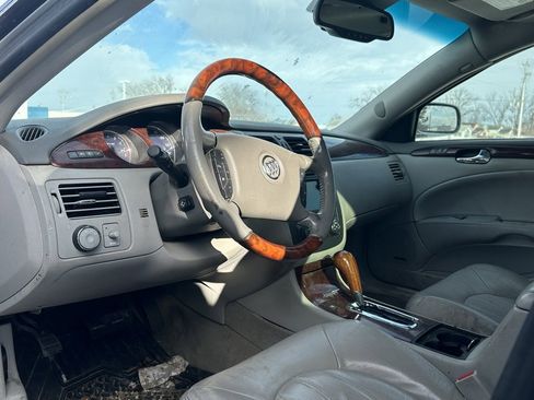 Used 2008 Buick Lucerne CXS image 7