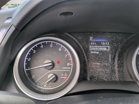 Used 2022 Toyota Camry LE image 10