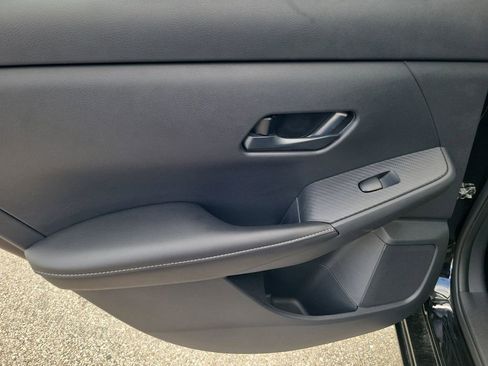 Used 2025 Nissan Sentra S FWD image 11