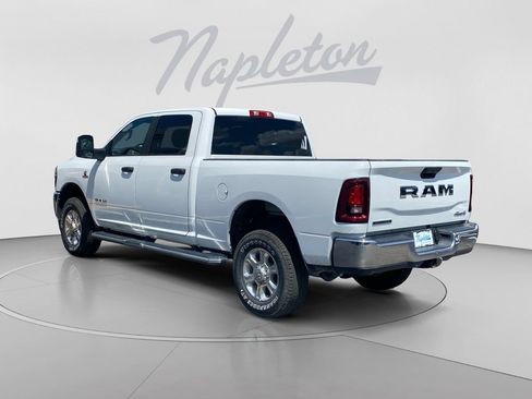 Used 2026 RAM 2500 Big Horn AWD/4WD image 3