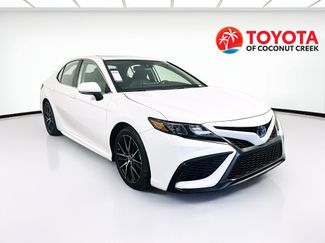Used 2023 Toyota Camry SE w/ Audio Upgrade Package FWD video 1
