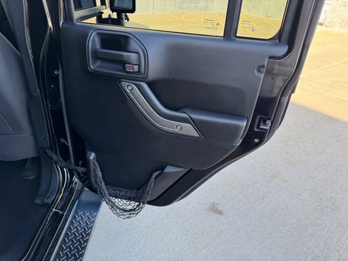 Used 2015 Jeep Wrangler Unlimited Sport w/ Quick Order Package 24S image 23