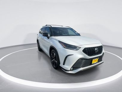 Used 2021 Toyota Highlander XSE