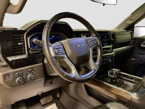 Used 2023 Chevrolet Silverado 1500 RST w/ Convenience Package II AWD/4WD image 9
