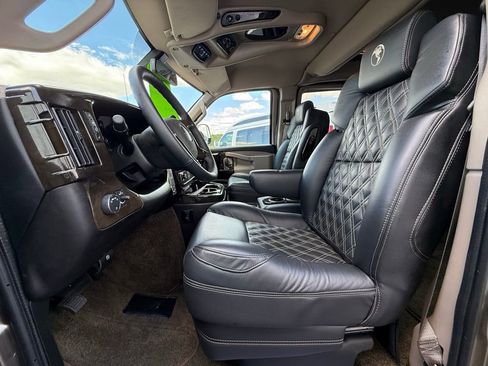 New 2025 GMC Savana 2500 w/ Driver Convenience Package image 18