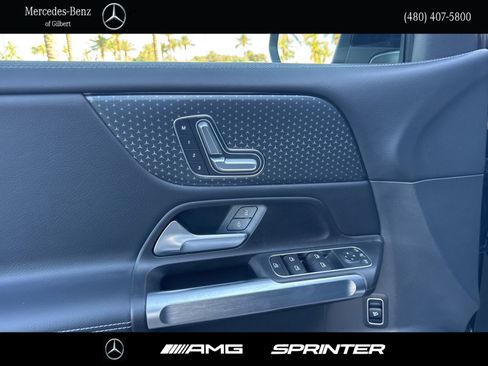 Certified 2025 Mercedes-Benz GLB 250 image 12