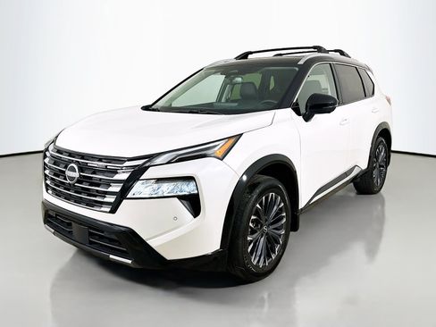 Used 2025 Nissan Rogue Platinum w/ Platinum Premium Package AWD/4WD image 1