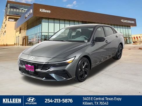 New 2026 Hyundai Elantra SEL Sport Premium FWD image 3