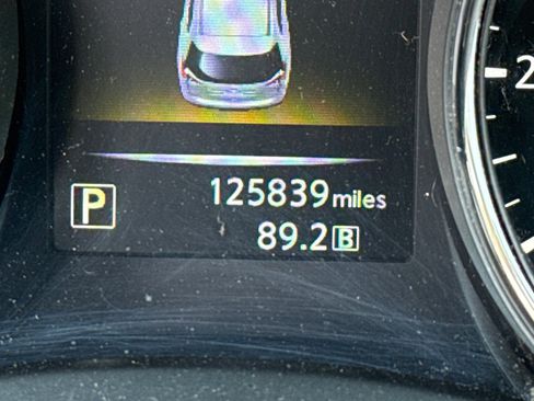 Used 2014 Nissan Rogue SV w/ SV Premium Package image 7