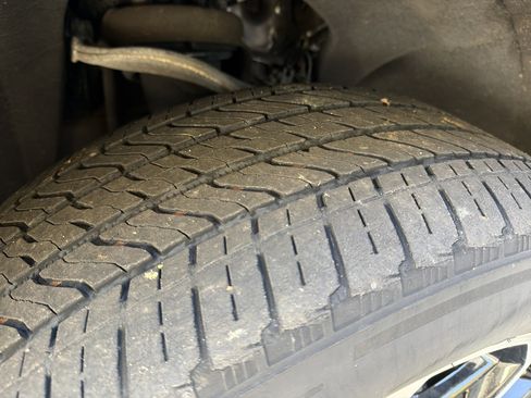 Used 2022 Chevrolet Tahoe RST w/ Luxury Package image 12