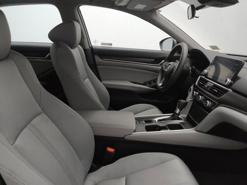 Used 2020 Honda Accord EX image 21