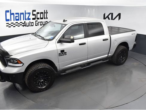 Used 2018 RAM 1500 Big Horn AWD/4WD image 10