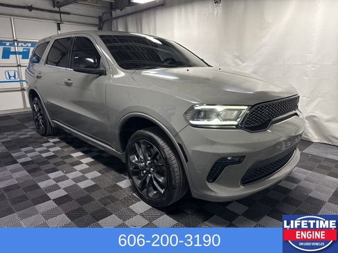 Used 2022 Dodge Durango SXT w/ Blacktop Package image 3