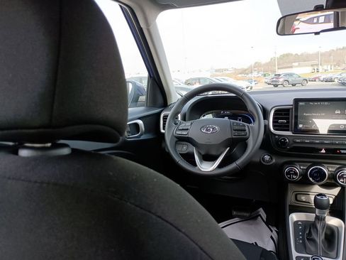 New 2026 Hyundai Venue SEL image 15