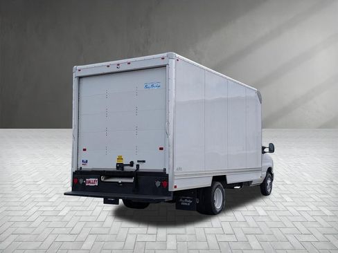 New 2026 Ford E-450 and Econoline 450 Super Duty w/ Power Equipment Group image 8