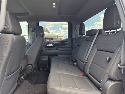Used 2023 Chevrolet Silverado 1500 LT AWD/4WD image 23