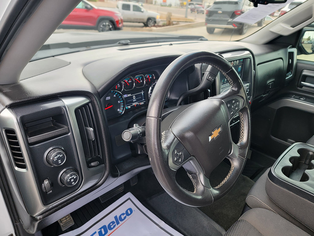 Used 2018 Chevrolet Silverado 1500 LT w/ Texas Edition AWD/4WD image 13
