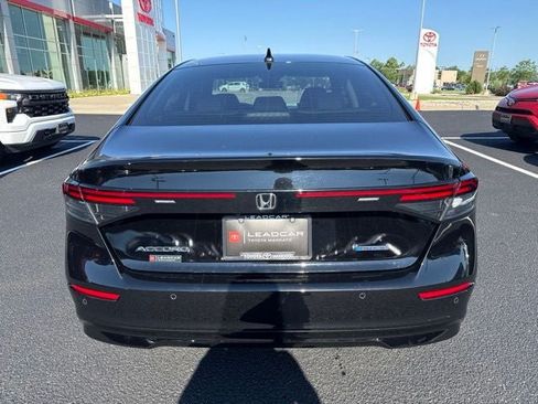Used 2025 Honda Accord EX-L image 10