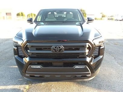 New 2025 Toyota Tacoma SR5