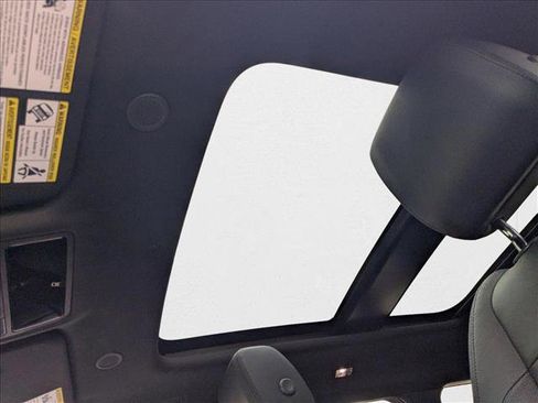 Certified 2024 Land Rover Range Rover Evoque S image 16