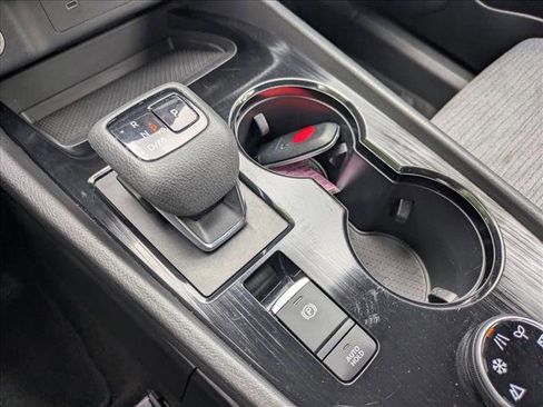Used 2023 Nissan Rogue SV AWD/4WD image 10