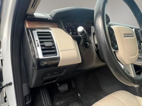 Used 2020 Land Rover Discovery HSE AWD/4WD image 15