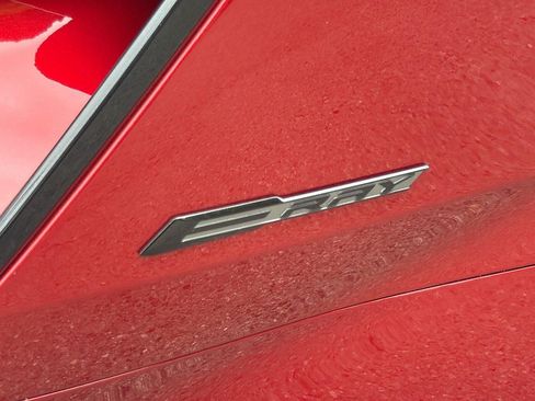 Used 2025 Chevrolet Corvette E-Ray w/ Stealth Interior Trim Package AWD/4WD image 29