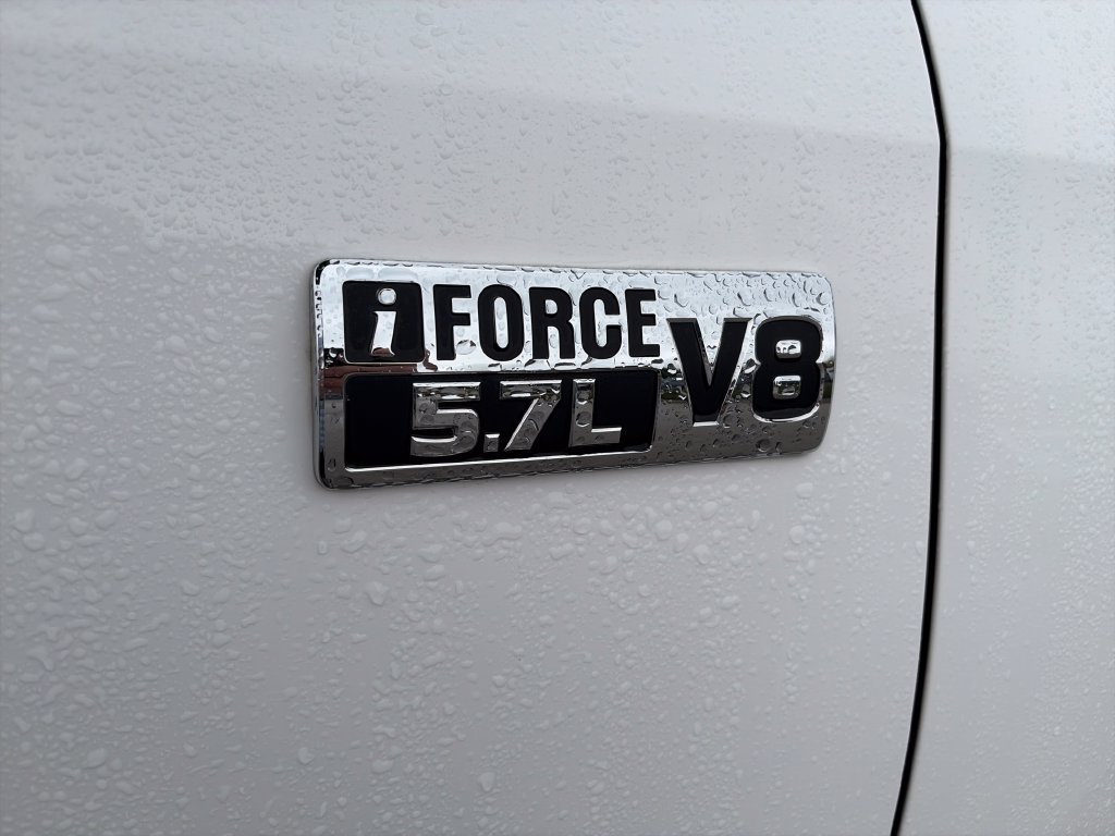 Used 2018 Toyota Tundra SR5 AWD/4WD image 10