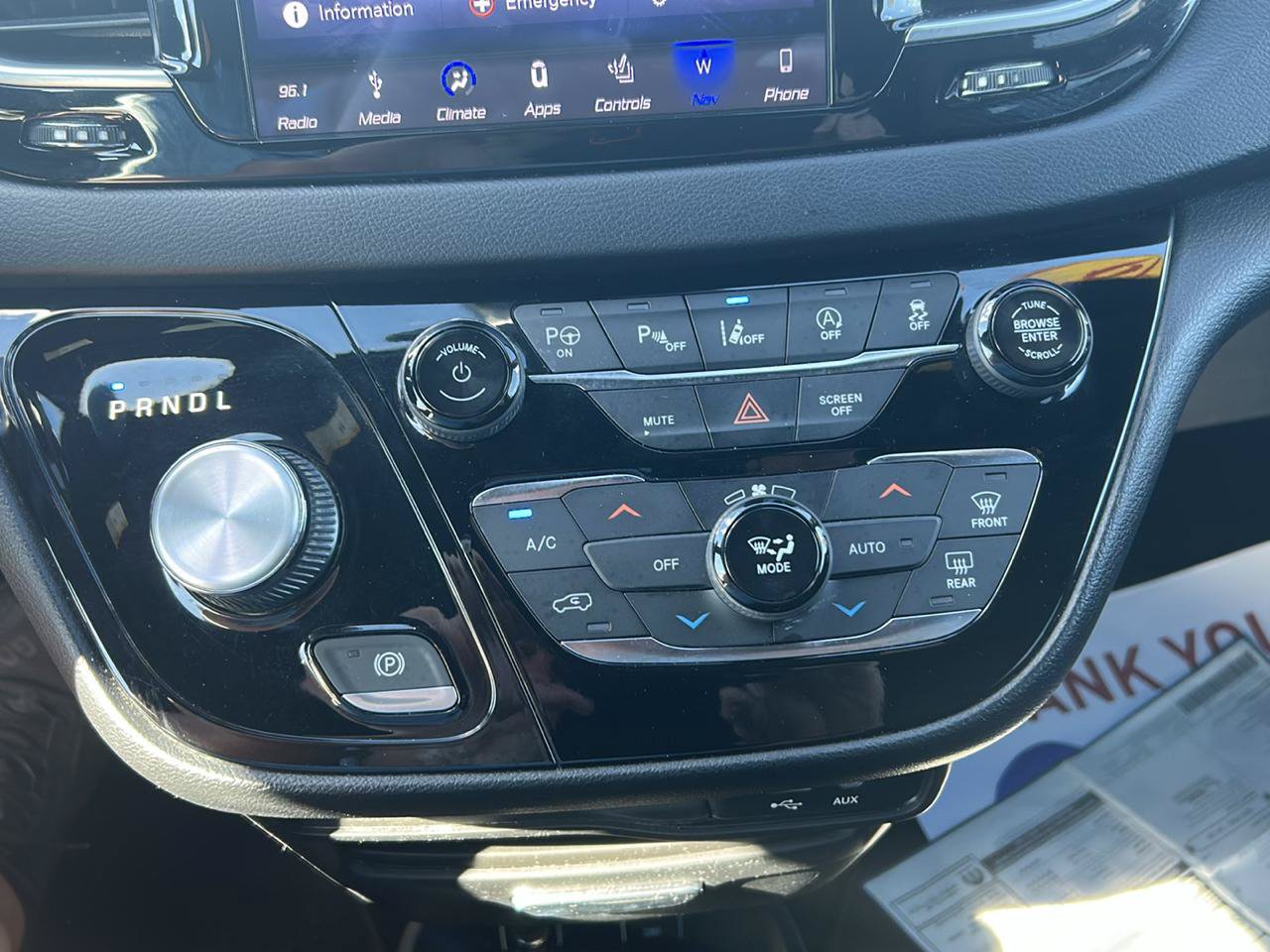 Used 2019 Chrysler Pacifica Touring-L w/ Advanced Safetytec Group FWD image 19
