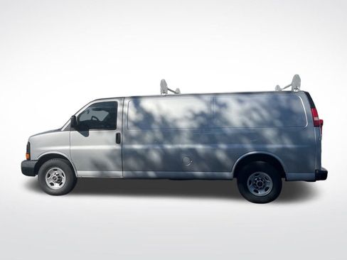 Used 2016 GMC Savana 2500 Extended image 8