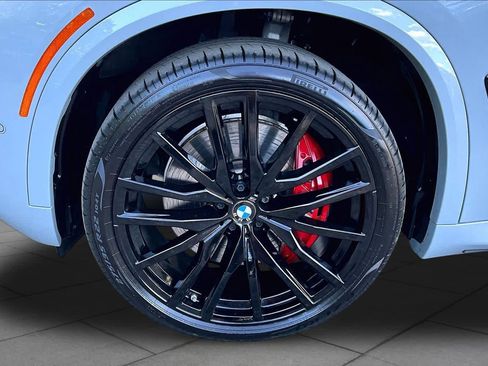 Used 2025 BMW X5 M60i AWD/4WD image 11