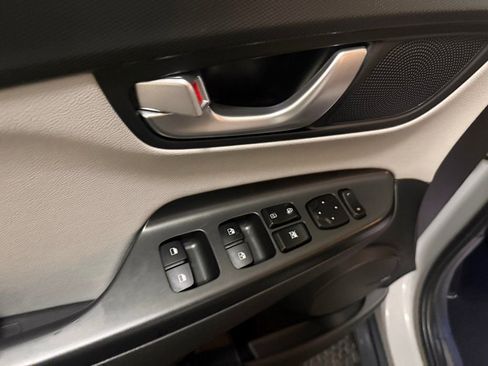 Certified 2023 Hyundai Kona Limited image 23