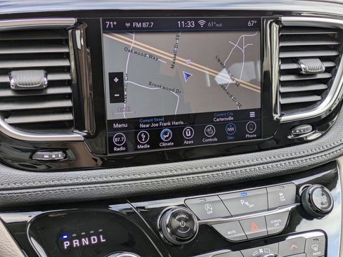 Used 2019 Chrysler Pacifica Limited image 22