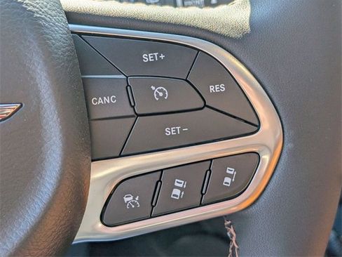 New 2026 Chrysler Pacifica Pinnacle image 17