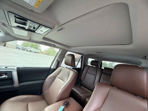 Used 2024 Toyota 4Runner Limited AWD/4WD image 22
