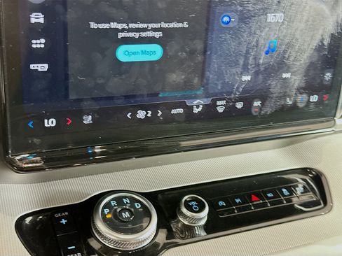 Used 2025 Ford Expedition Max Active RWD image 24