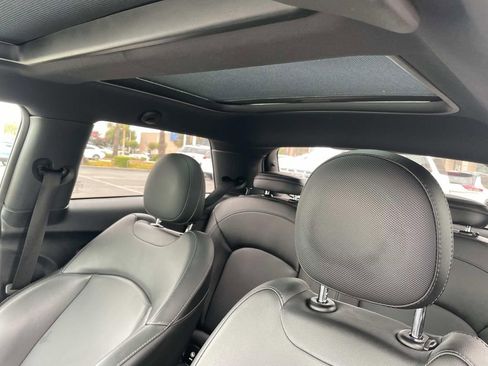 Used 2019 MINI Cooper S w/ Premium Package FWD image 19