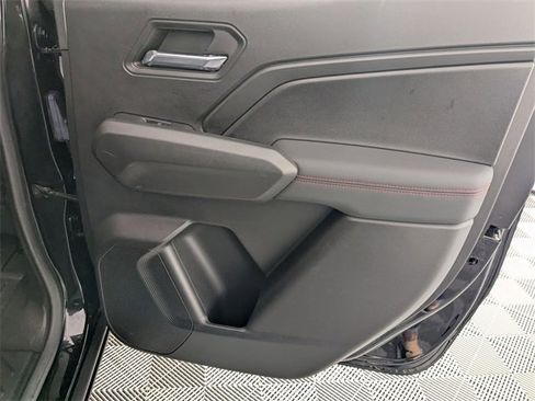 Used 2023 Chevrolet Colorado Z71 w/ Z71 Convenience Package 2 image 32