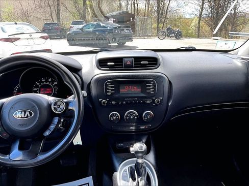 Used 2014 Kia Soul + image 22
