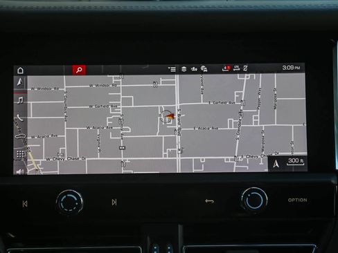 Used 2024 Porsche Macan Turbo image 10