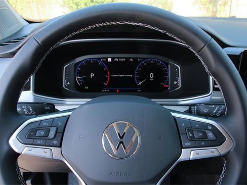 New 2025 Volkswagen Taos SEL image 13