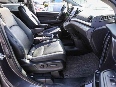 Certified 2024 Honda Odyssey EX-L image 8