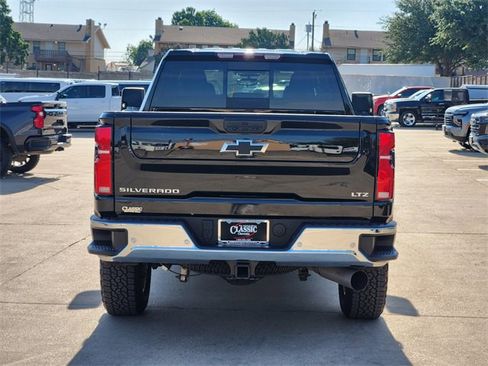 Used 2024 Chevrolet Silverado 2500 LTZ w/ LTZ Premium Texas Edition AWD/4WD image 15