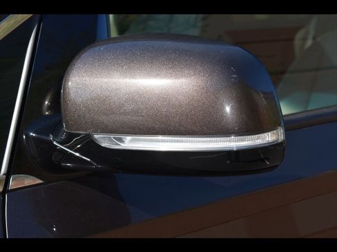 Used 2016 Kia Sedona SX image 48