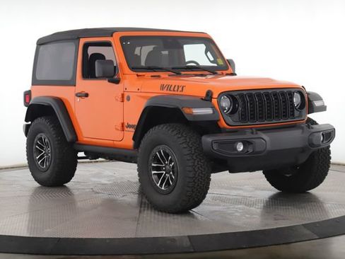 Used 2025 Jeep Wrangler Sport AWD/4WD image 2