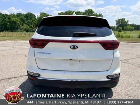 Certified 2022 Kia Sportage LX FWD image 4