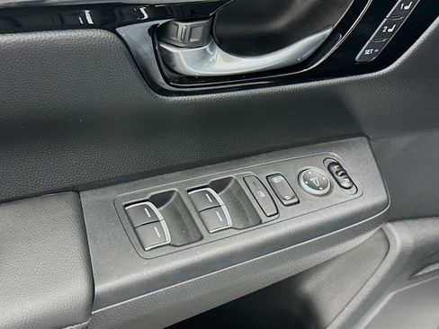 Used 2023 Honda CR-V EX-L image 15