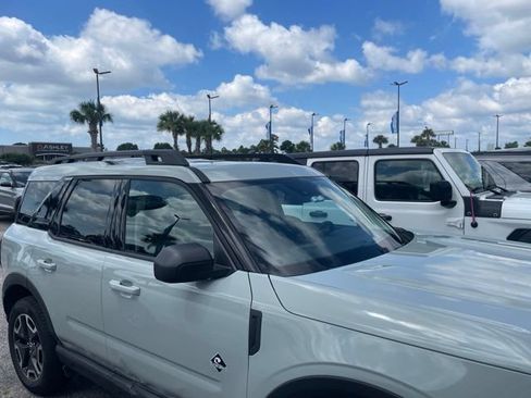 Used 2023 Ford Bronco Sport Outer Banks AWD/4WD image 2