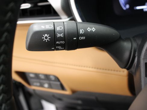 Used 2026 Toyota Highlander Platinum AWD/4WD image 26