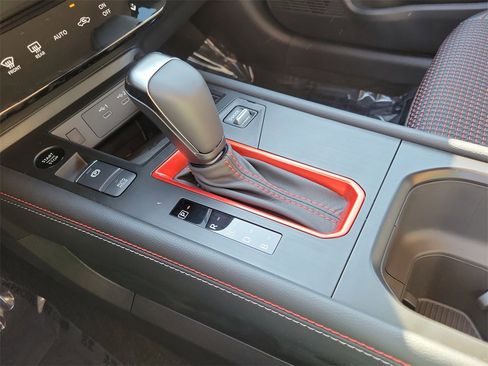 New 2026 Nissan Kicks SR w/ Illumination Package image 10